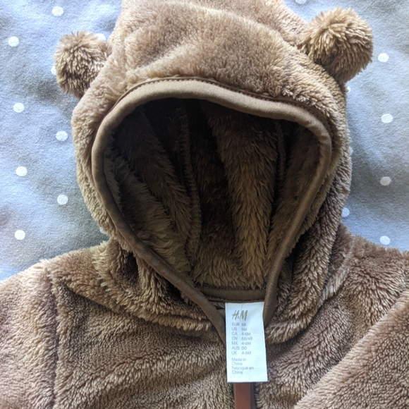 3/$15 H&M Brown Sherpa Hoodie - Picture 2 of 2